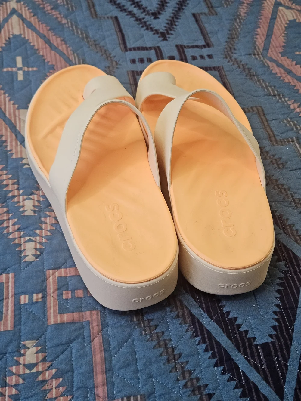 CROCS Women's Getaway  Toe Loop Sandals. Golden Hour Color.
